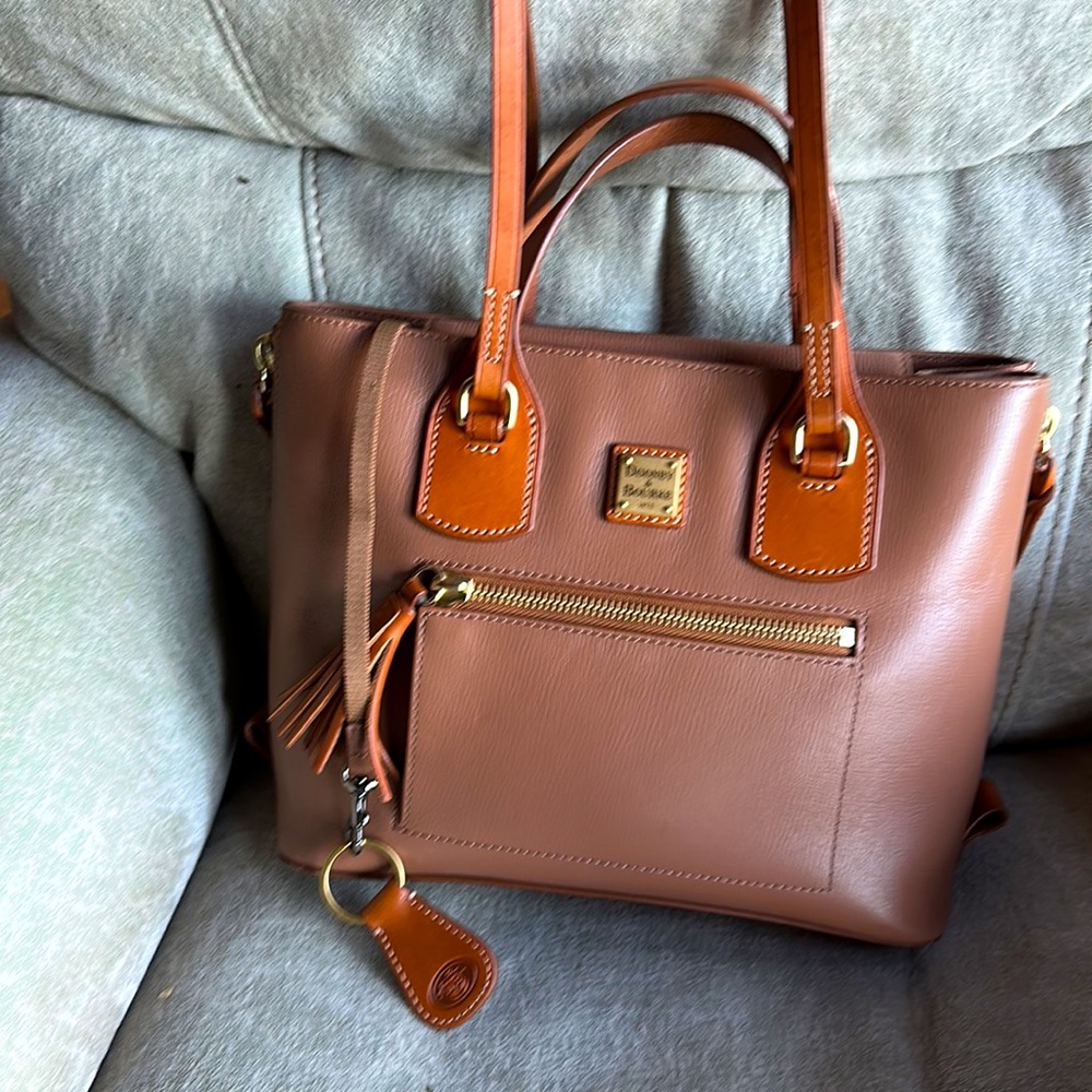 Dooney & Bourke